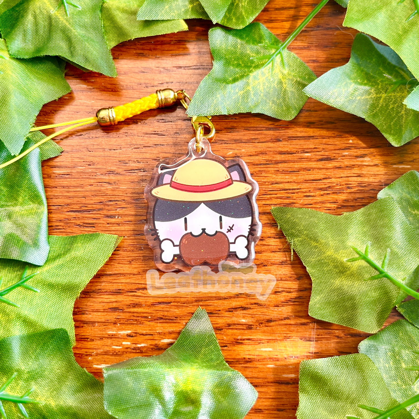 Straw Hat Cat Mini Charm