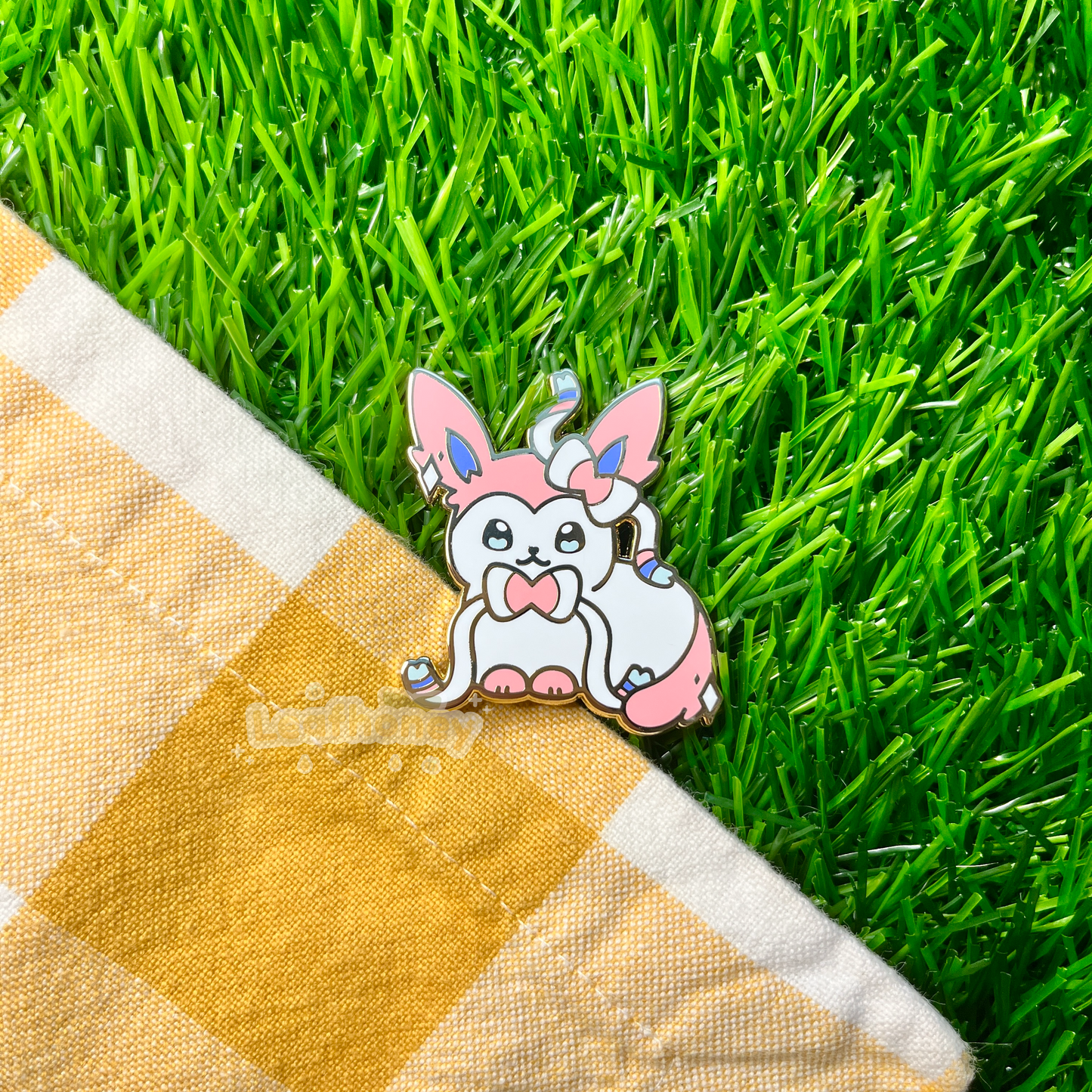 Elemental Fox Loaf Enamel Pin